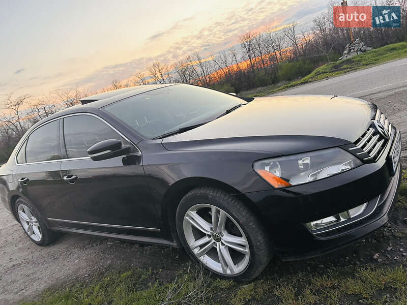 Седан Volkswagen Passat 2013 в Дніпрі