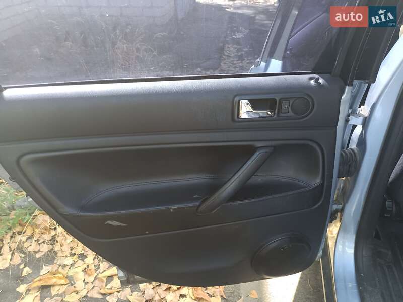 Седан Volkswagen Passat 2000 в Каменском