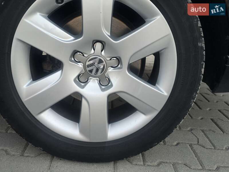 Универсал Volkswagen Passat 2018 в Черновцах