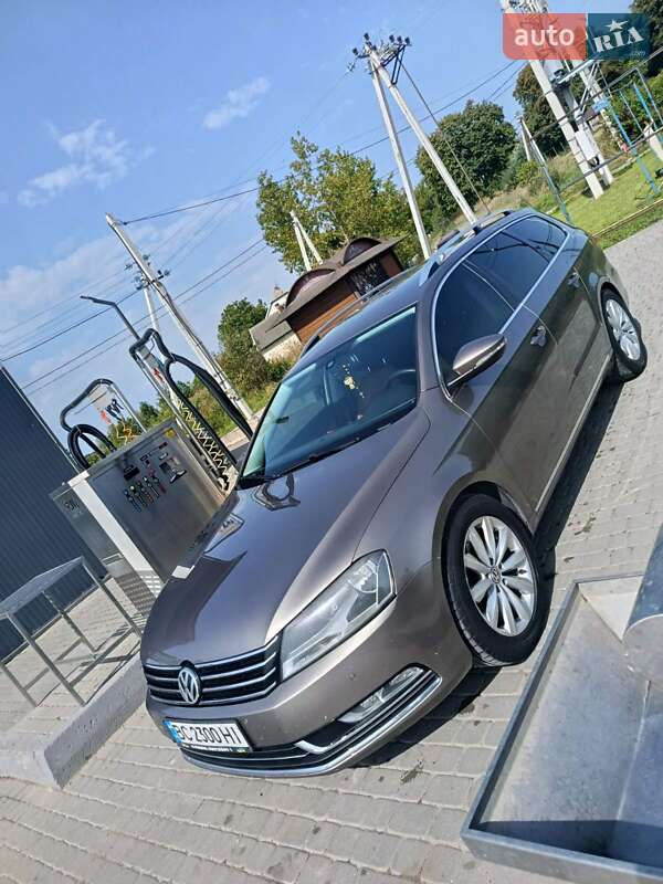 Volkswagen Passat 2011 Volkswagen Passat 2011