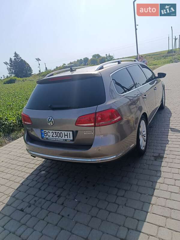 Универсал Volkswagen Passat 2011 в Львове