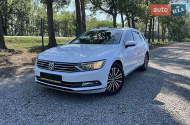 Універсал Volkswagen Passat 2015 в Умані