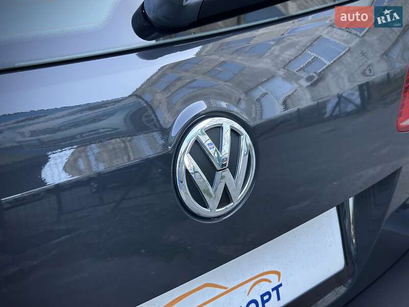 Универсал Volkswagen Passat 2011 в Сумах