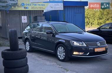 Універсал Volkswagen Passat 2011 в Сумах