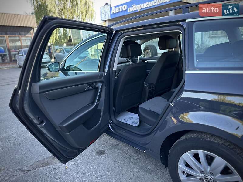 Универсал Volkswagen Passat 2011 в Сумах