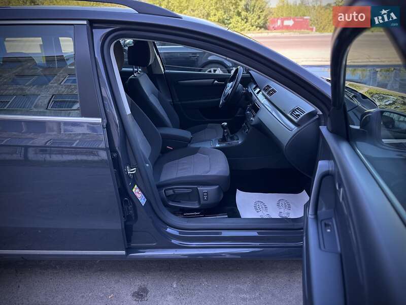 Универсал Volkswagen Passat 2011 в Сумах