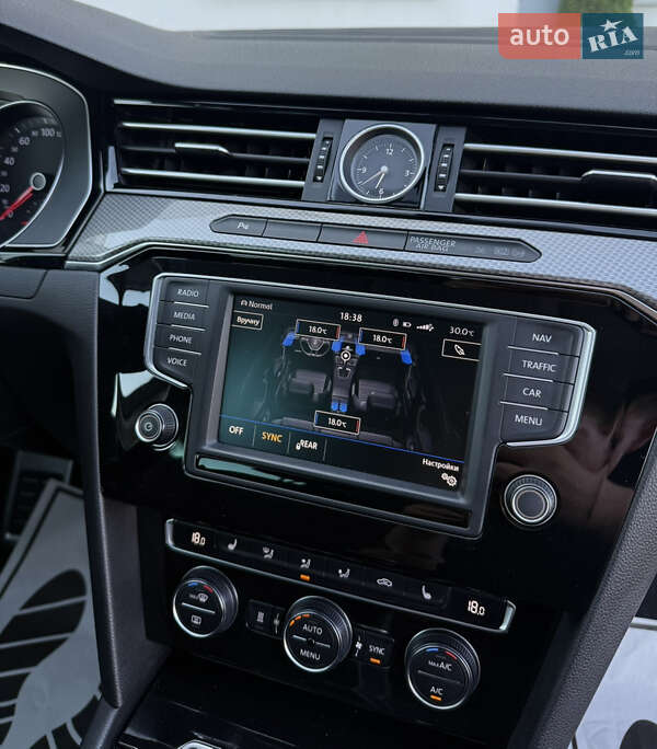 Универсал Volkswagen Passat 2017 в Житомире фото 45 Универсал Volkswagen Passat 2017 в Житомире