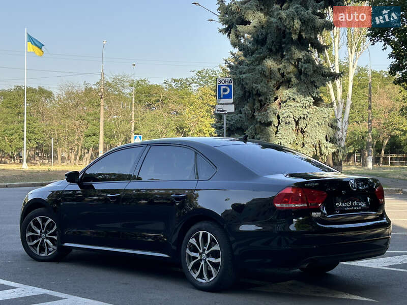 Седан Volkswagen Passat 2015 в Николаеве