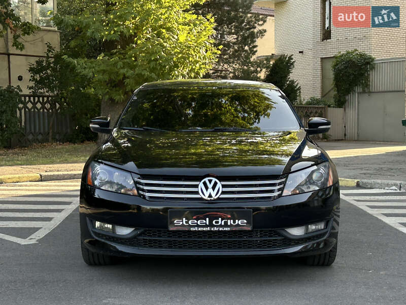 Седан Volkswagen Passat 2015 в Николаеве