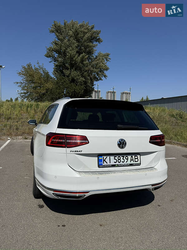 Универсал Volkswagen Passat 2018 в Киеве