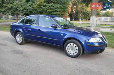 Седан Volkswagen Passat 2002 в Дубні