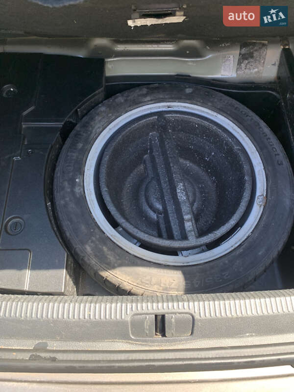 Седан Volkswagen Passat 2011 в Ивано-Франковске