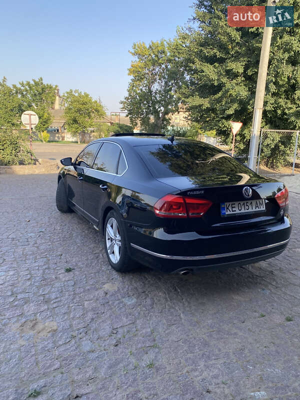 Седан Volkswagen Passat 2012 в Кривом Роге