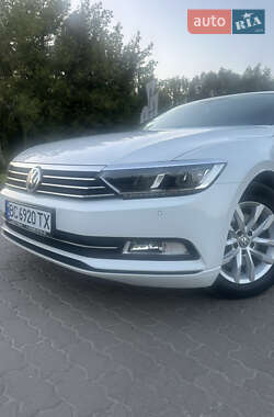 Універсал Volkswagen Passat 2017 в Бродах