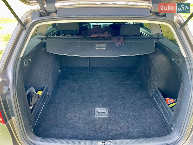 Универсал Volkswagen Passat 2011 в Хмельницком