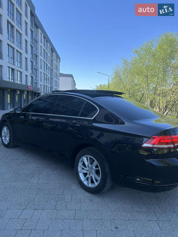 Седан Volkswagen Passat 2017 в Львове