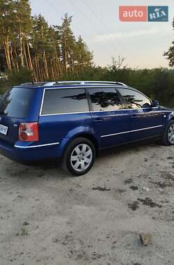 Універсал Volkswagen Passat 2002 в Житомирі