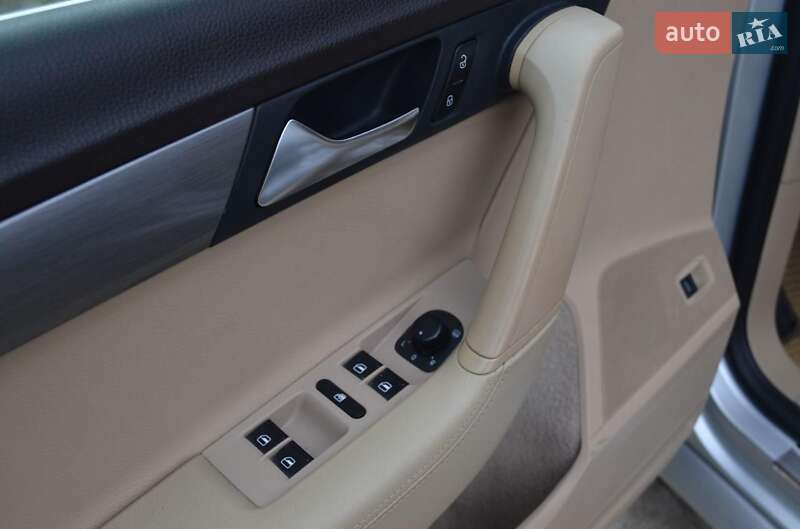 Универсал Volkswagen Passat 2012 в Ковеле