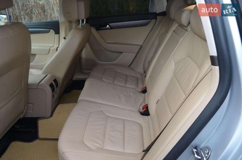 Универсал Volkswagen Passat 2012 в Ковеле