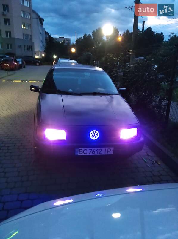 Volkswagen Passat 1990 Volkswagen Passat 1990