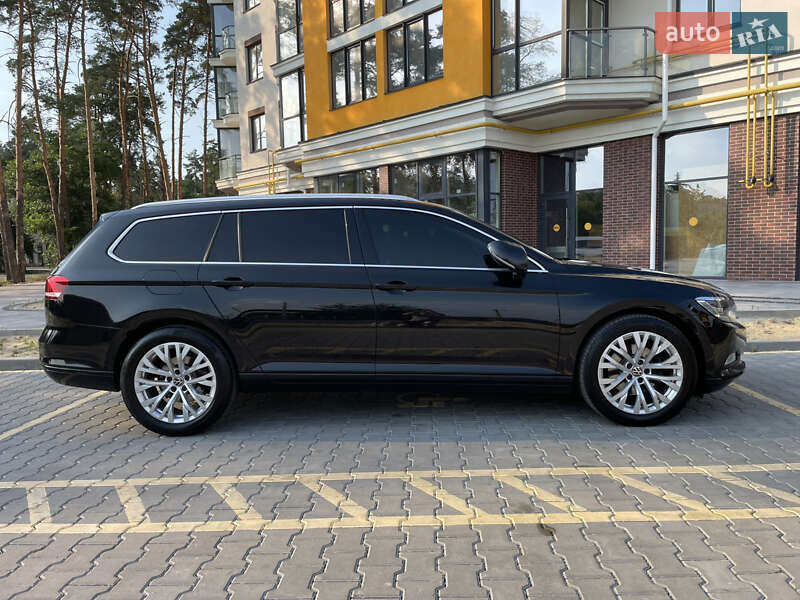Универсал Volkswagen Passat 2016 в Староконстантинове