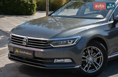 Універсал Volkswagen Passat 2016 в Києві