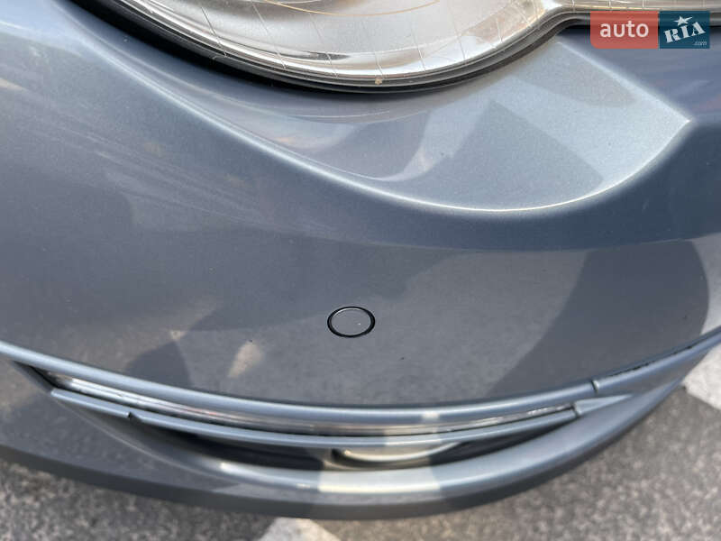 Универсал Volkswagen Passat 2008 в Киеве