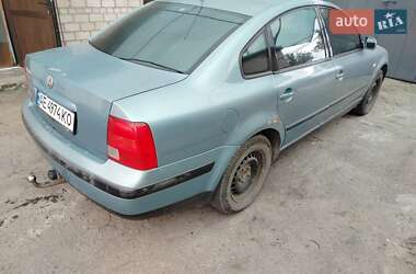 Седан Volkswagen Passat 1999 в Павлограді