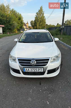 Універсал Volkswagen Passat 2010 в Києві