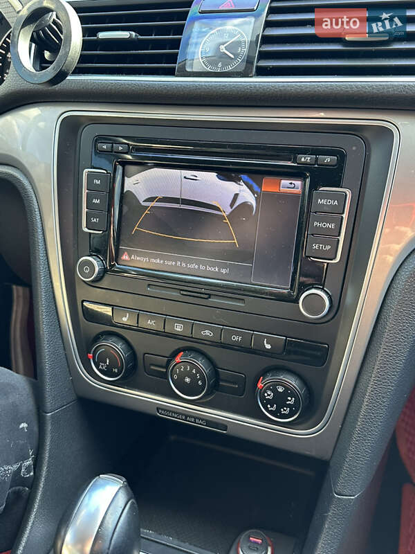 Седан Volkswagen Passat 2015 в Измаиле