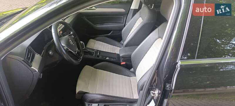 Универсал Volkswagen Passat 2018 в Львове фото 21 Универсал Volkswagen Passat 2018 в Львове