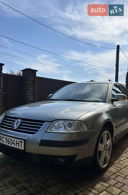 Седан Volkswagen Passat 2004 в Луцке