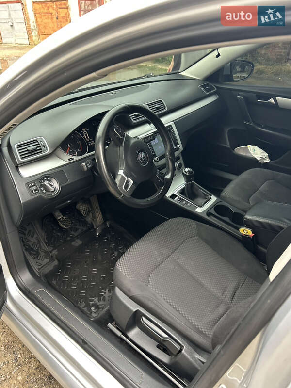 Седан Volkswagen Passat 2013 в Кодыме