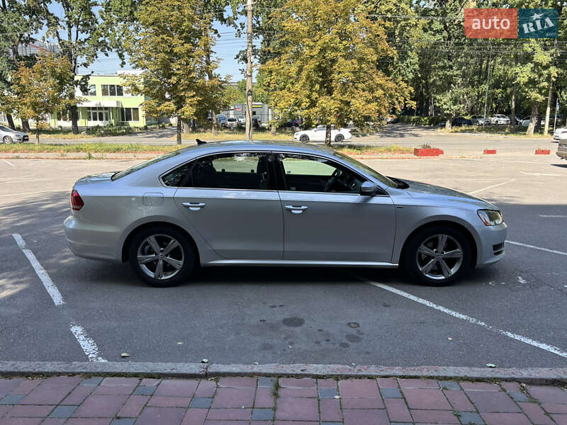 Седан Volkswagen Passat 2013 в Вінниці