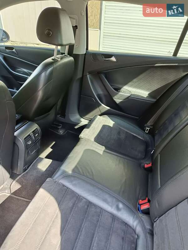 Седан Volkswagen Passat 2008 в Одессе