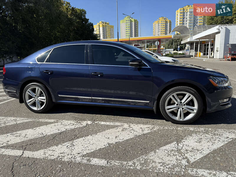 Седан Volkswagen Passat 2014 в Киеве