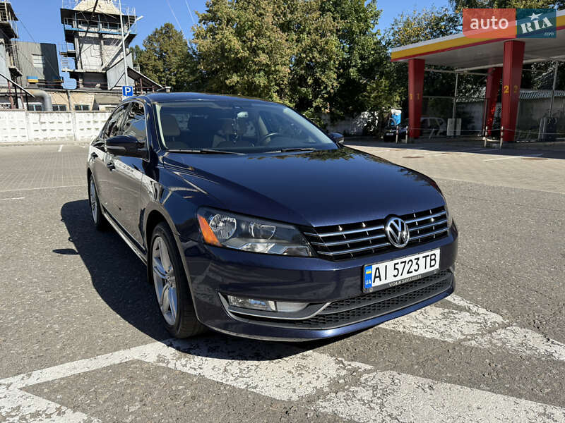 Седан Volkswagen Passat 2014 в Киеве