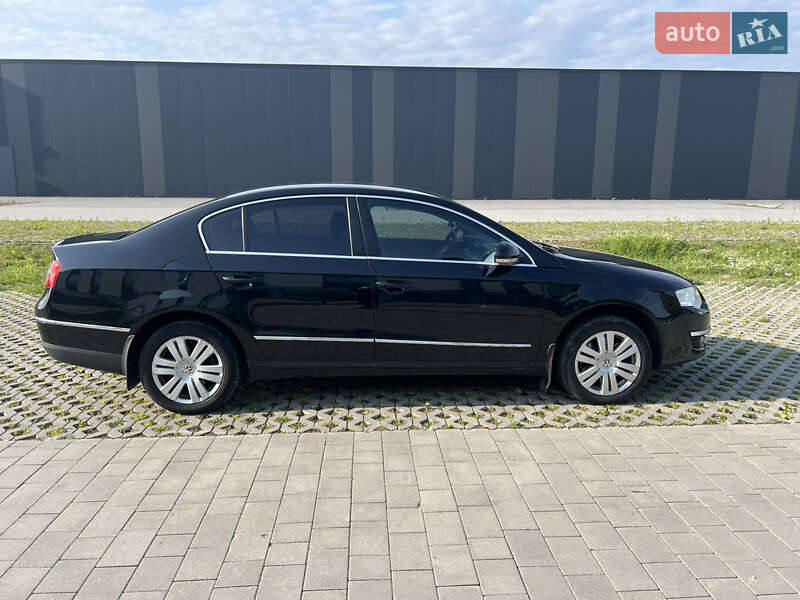 Седан Volkswagen Passat 2008 в Хмельницькому