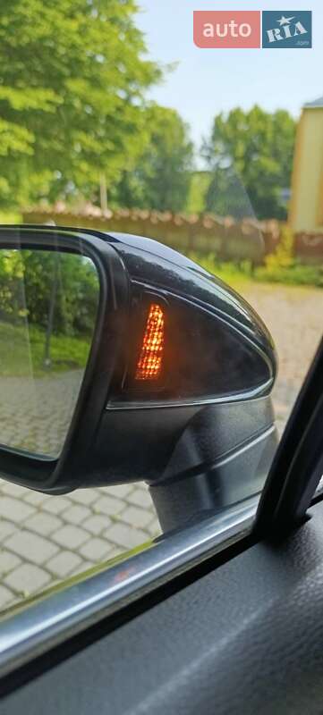 Универсал Volkswagen Passat 2018 в Львове фото 15 Универсал Volkswagen Passat 2018 в Львове