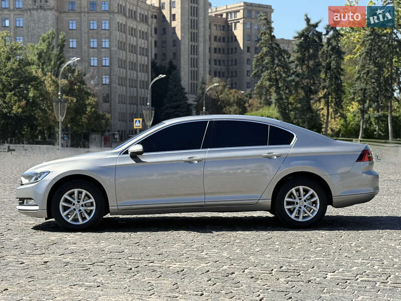 Седан Volkswagen Passat 2016 в Харькове фото 3 Седан Volkswagen Passat 2016 в Харькове