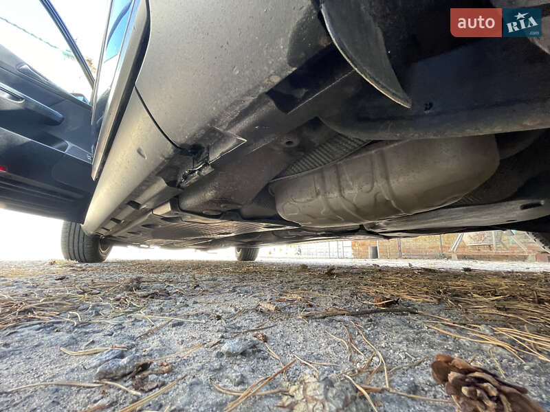 Универсал Volkswagen Passat 2005 в Чернигове фото 19 Универсал Volkswagen Passat 2005 в Чернигове