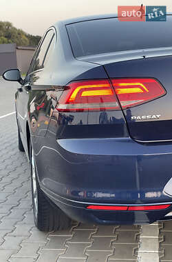 Седан Volkswagen Passat 2015 в 