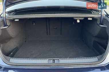 Седан Volkswagen Passat 2015 в 