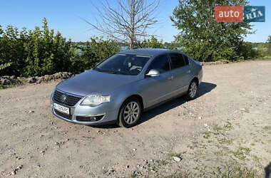 Седан Volkswagen Passat 2005 в Яготине