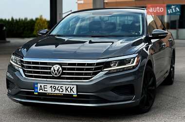 Седан Volkswagen Passat 2021 в Львові