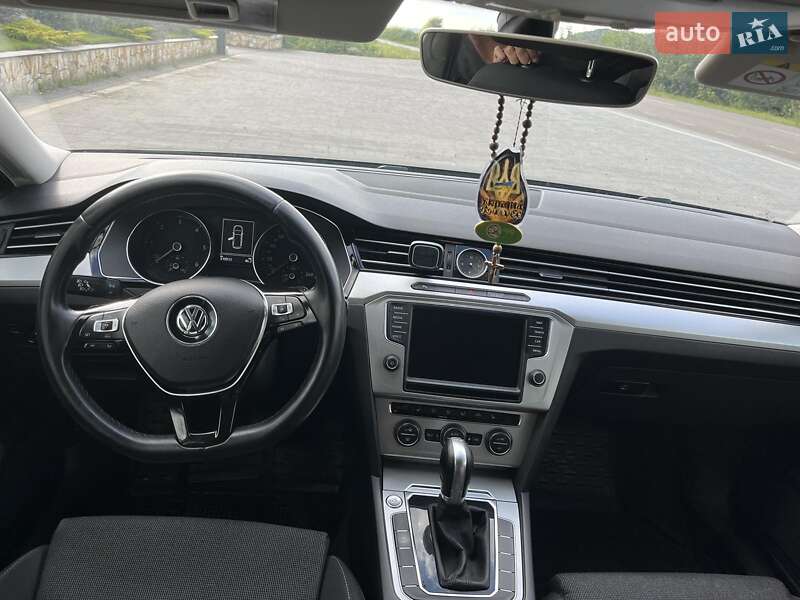 Универсал Volkswagen Passat 2014 в Хусте