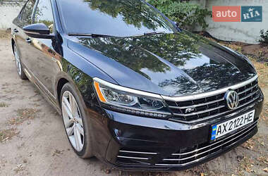 Седан Volkswagen Passat 2017 в Києві
