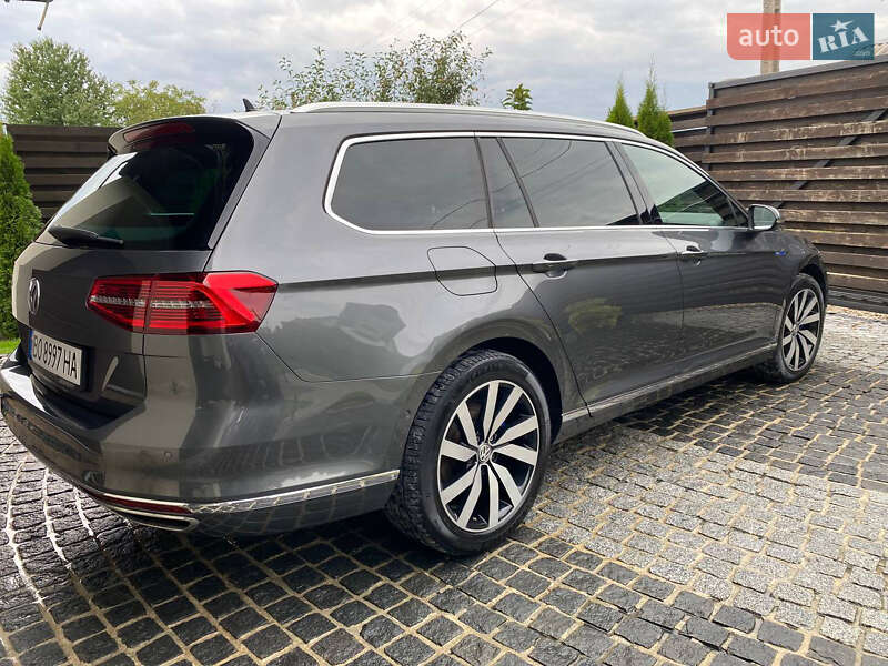 Универсал Volkswagen Passat 2016 в Тернополе