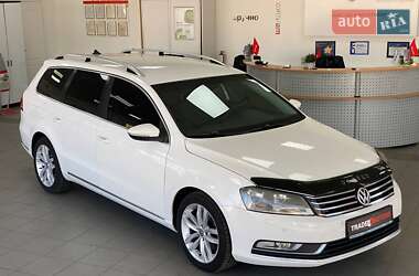 Универсал Volkswagen Passat 2011 в 