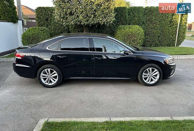 Седан Volkswagen Passat 2020 в Киеве